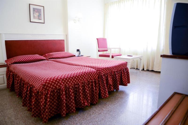 Hotel Excellency Kochi Extérieur photo