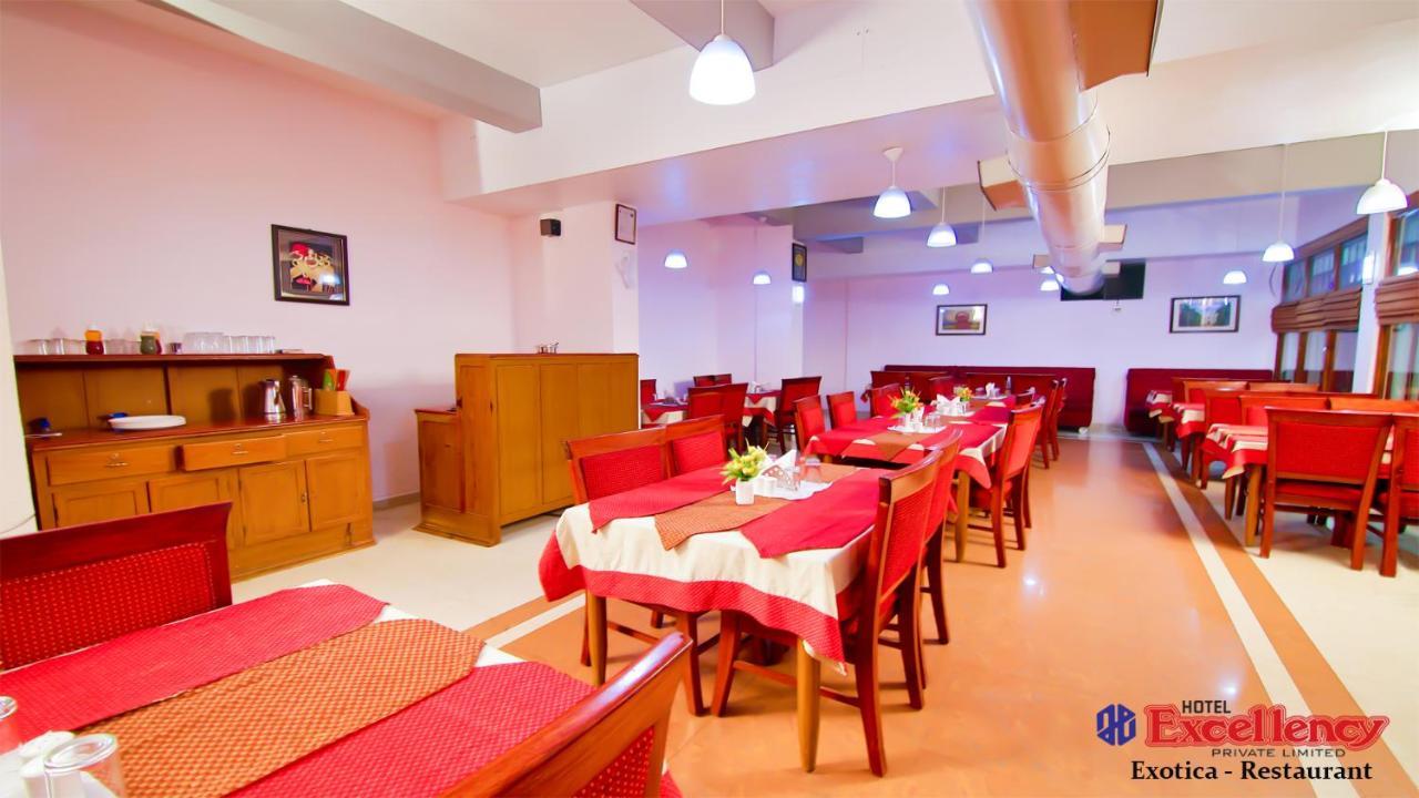 Hotel Excellency Kochi Extérieur photo